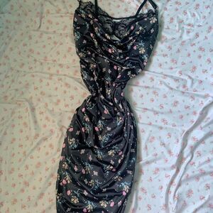 black floral bodycon dress with inside lace bra